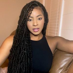 Meet your Posher, Aja